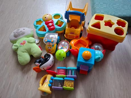 Fisher price hračky,
