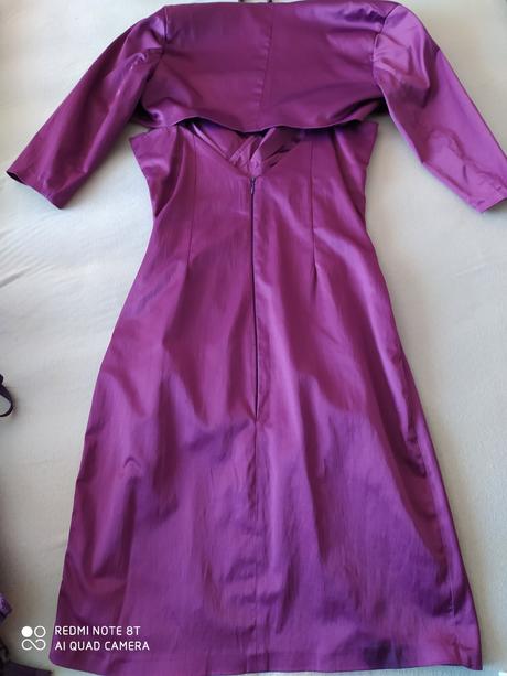 Cyklamenové spoločenské šaty, s