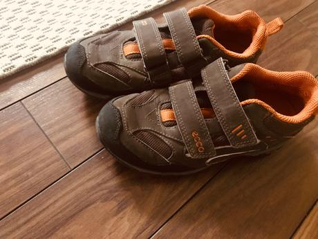 Ecco topanky, ecco,32