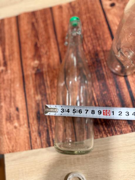 Sklenené fľaše so zatváraním 4 kusy,