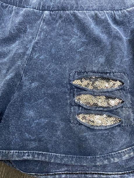 Kratasy velk.146/152, 146