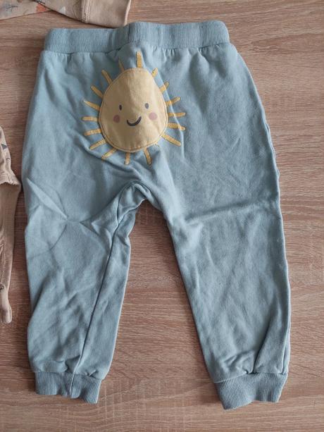 Súprava domčeky a tepláčiky s aplikáciou veľ.80, lindex,80