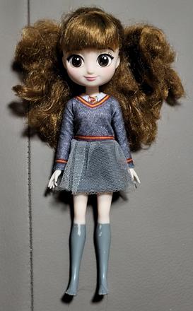 Bábika hermiona grangerová (harry potter),
