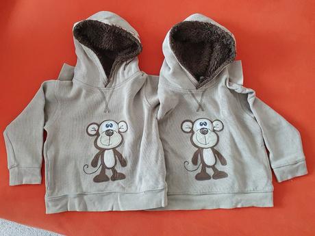 Teplé mikiny s opicami, 104