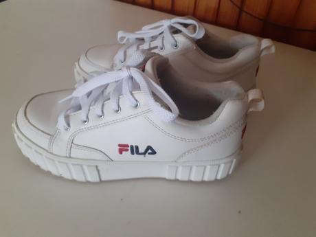 Fila takmer nenosene, fila,37