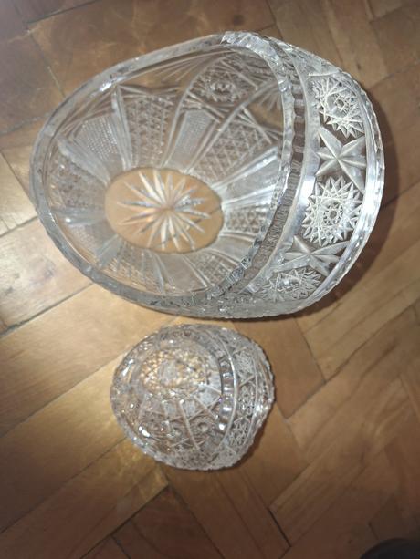 Kristalove sklenene kosiky, 