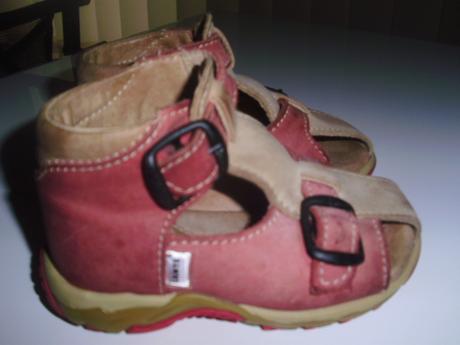 Sandálky, santé,21