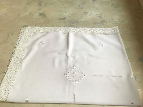 Veľký sviatočný luxusný obrus,