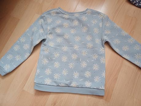 Kvietkovana mikina, nutmeg,116