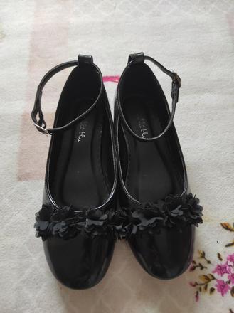 Krásne poltopánky lakovky, nelli blu,34