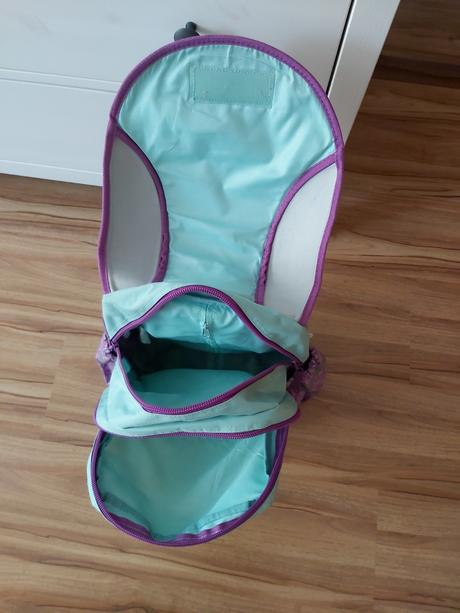 Dievcenska skolska taska so zvonilkou, 