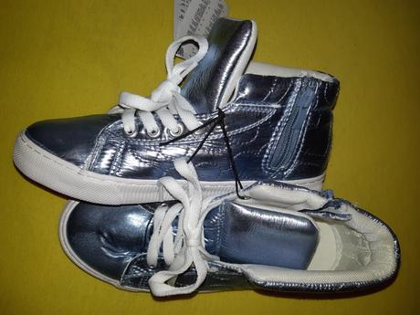 Nove prechodne topanky, vd 23,5 cm, reserved,36