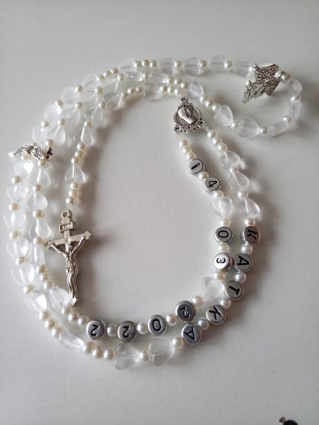 Ruženec s menom a dátumom e196,