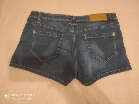 Šort, piazza italia,44