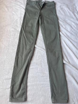 Tmavozelené rifle, h&m,34