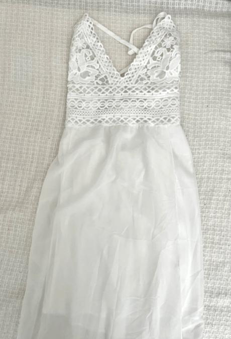 Krasne biele saty, s