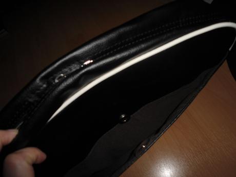 Cierna crossbody taska, 