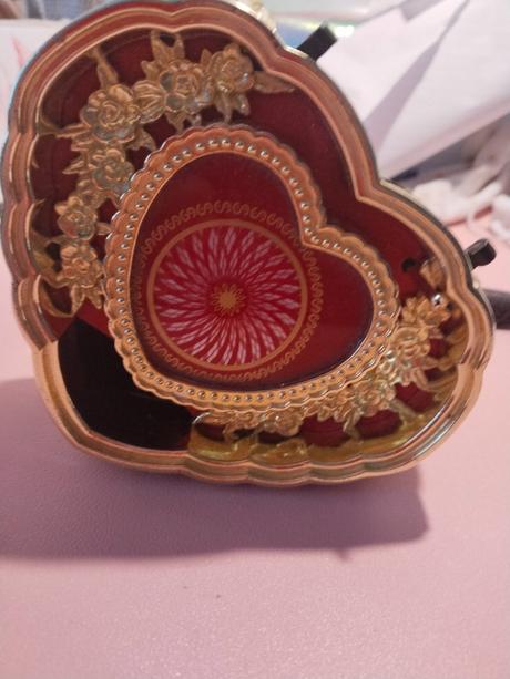 Stolček ku hračkám, čítať popis,