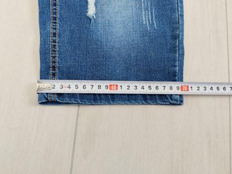 Predám chlapčenské rifľové kraťasy, 158