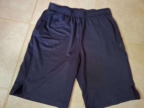 Sortky na trening, decathlon,164