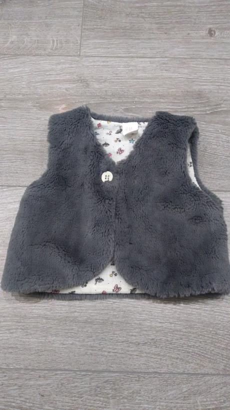 Chlpatá vesta, h&m,86