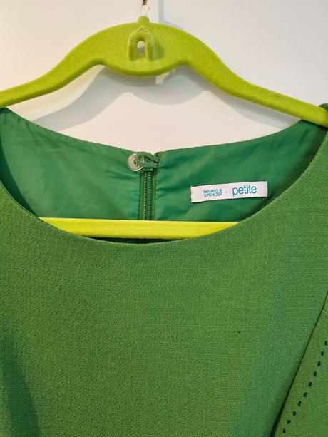 Puzdrové šaty, marks & spencer,38