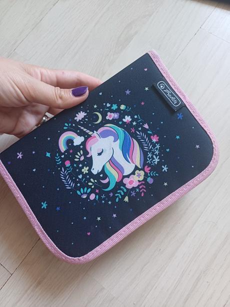 Školská aktovka + perečník + vrecúško, 