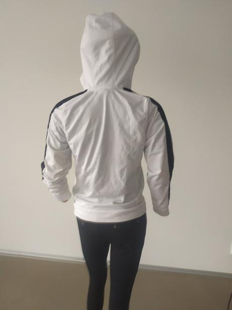 C 24 sportova bunda biela, s
