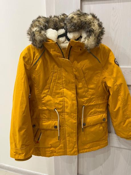 Zimna bunda, c&a,128