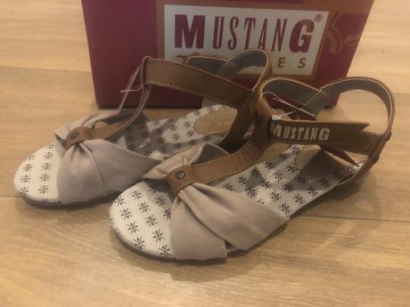 Mustang sandálky, mustang,34