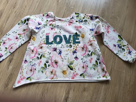 Kvetinková mikinka love, 128