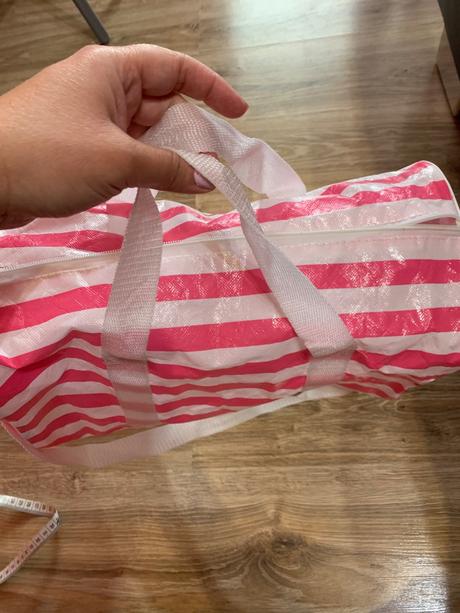 Taska na pláz, kenvelo