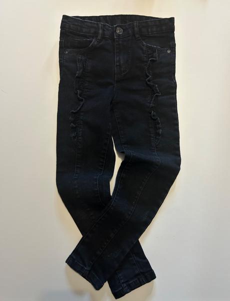 Cierne dzinsy s volanmi v.122, pepco,122