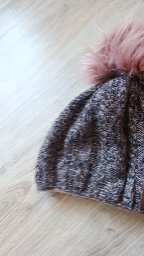 Čiapka a tunel, ajs,56