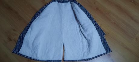 Teplučký trendy kabát pre slečnu na cca 9-10 rokov, 152