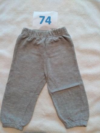 Tepláky, baby,74