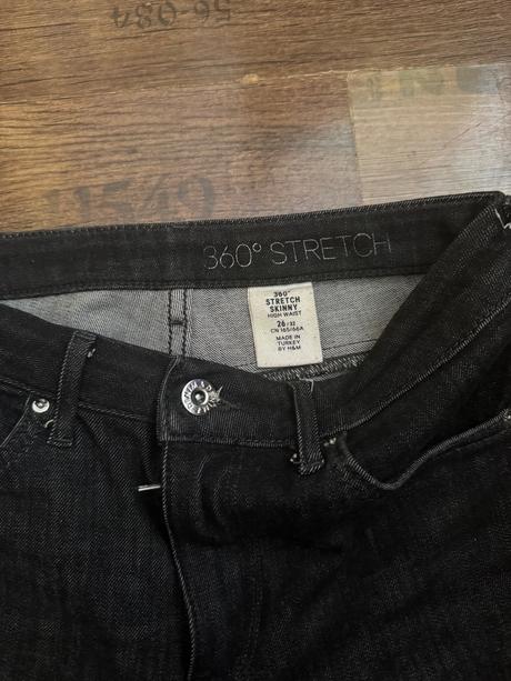 Super strechové rifle 26/32, h&m,s