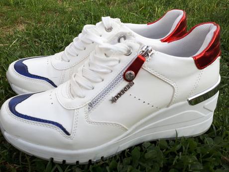Tenisky biele dockers vel 40/41, 41