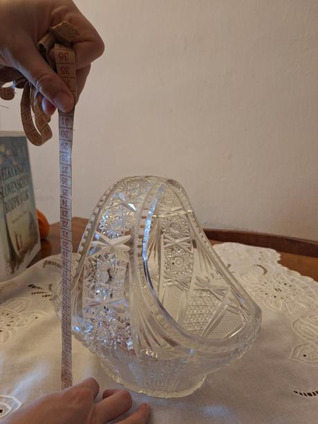 Kristalove sklenene kosiky, 