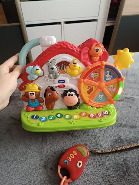 Domček chicco so zvukmi + kľúče, 