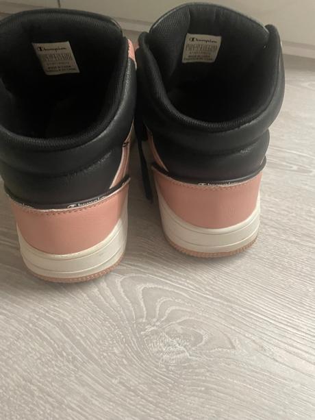 Tenisky, champion,36