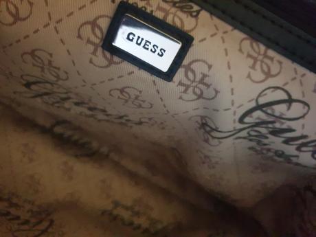 Kabelka guess, guess