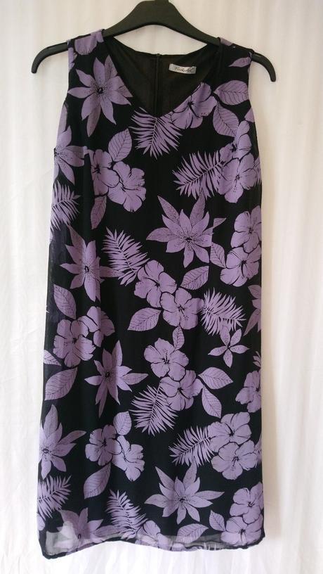Dámske čierne šaty s fialovým vzorom, berkerter, xl