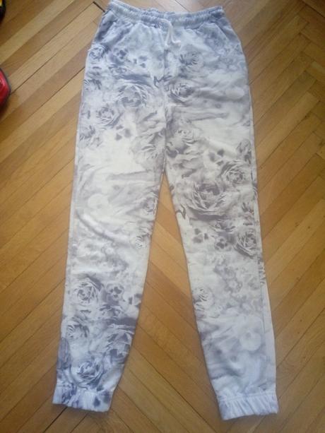 Tepláky, atmosphere,xs