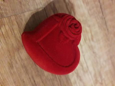 Darčeková krabička červená 11,5 x 15,5 cm,