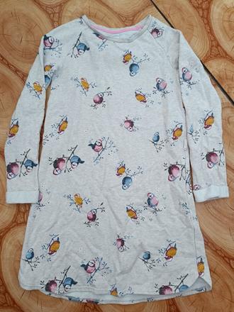 Šaty s vtáčikami, l.o.g.g.,134