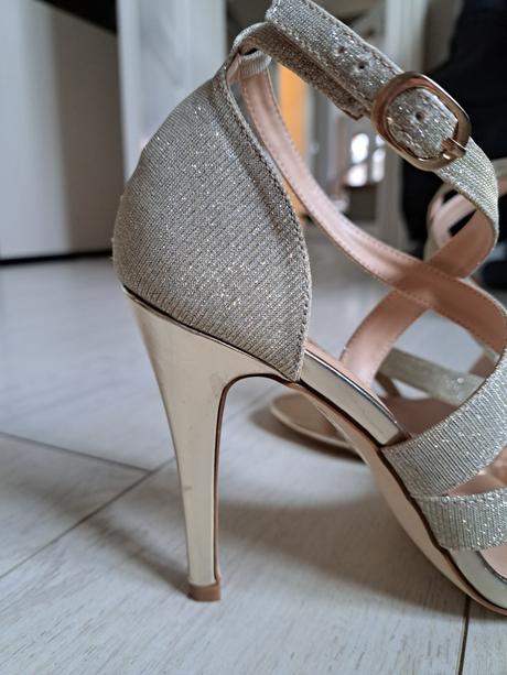 Elegantne topanky, 40