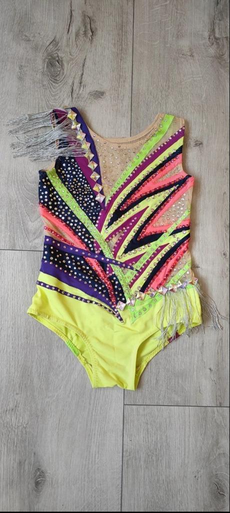 Gymnastický dres, 128