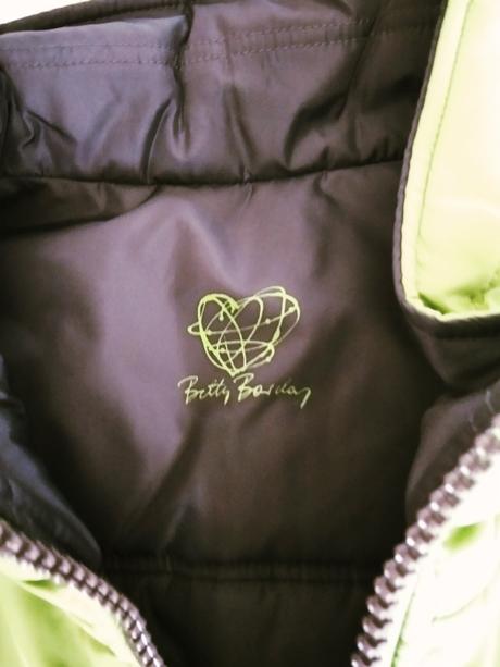 Krásna obojstranná vesta, 36