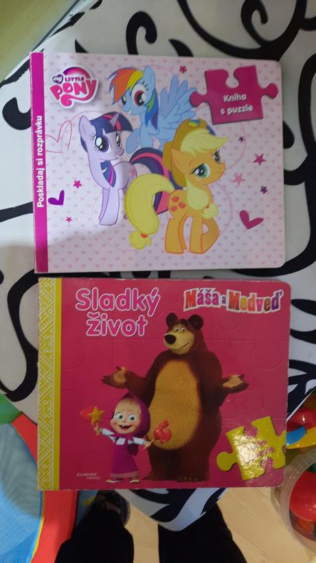 Knihy puzzle, 